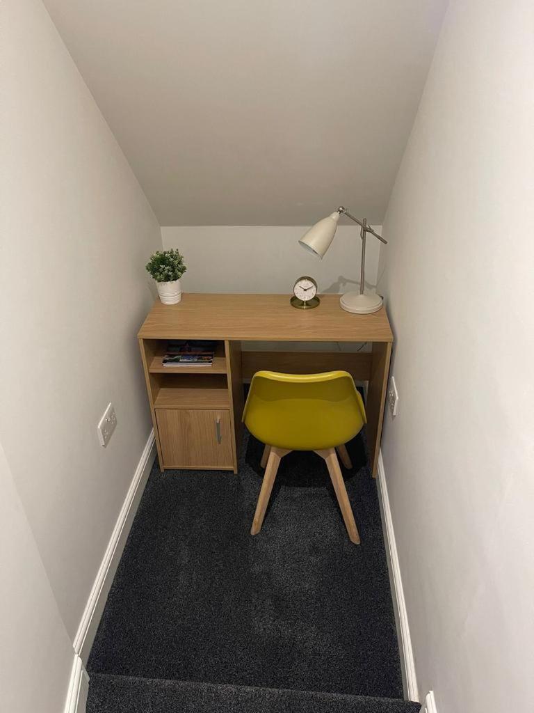 Two Bedroom Apartment - London Kültér fotó