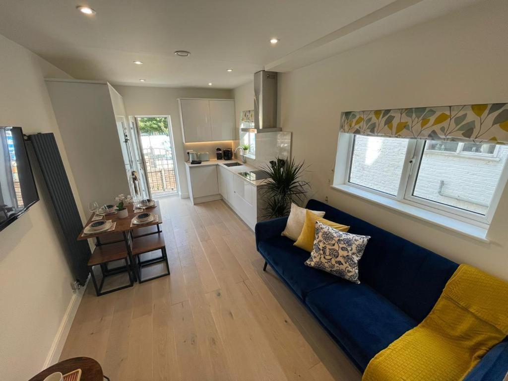 Two Bedroom Apartment - London Kültér fotó